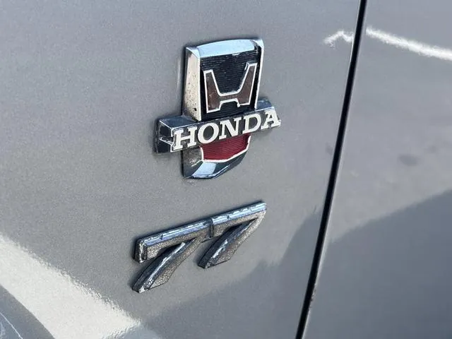 Honda 1300 1970 photo 5