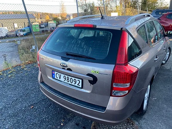 Kia Ceed 2012 photo 3