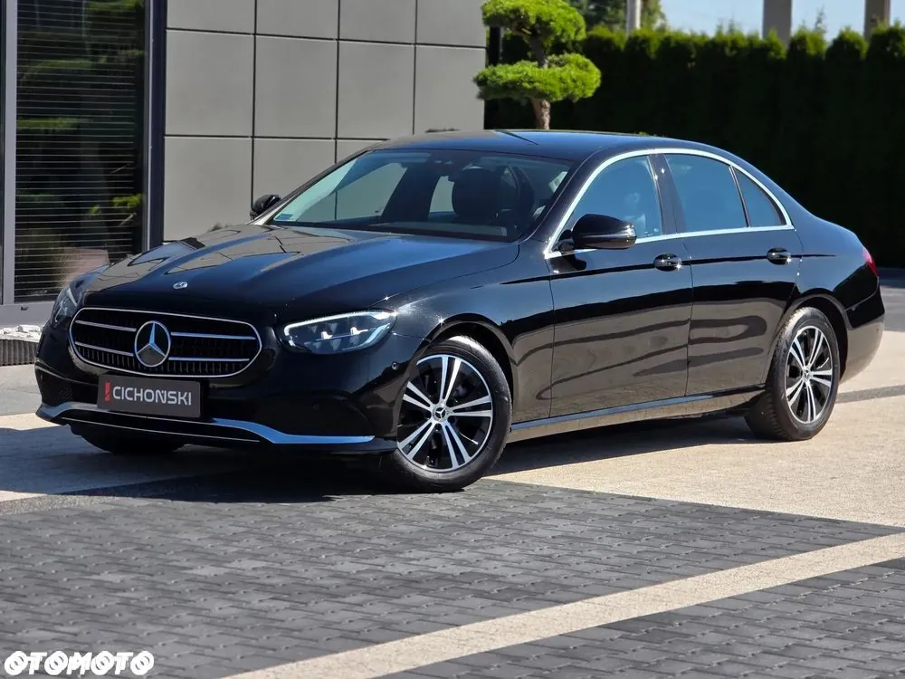Mercedes-Benz E-Class 2022 photo 4