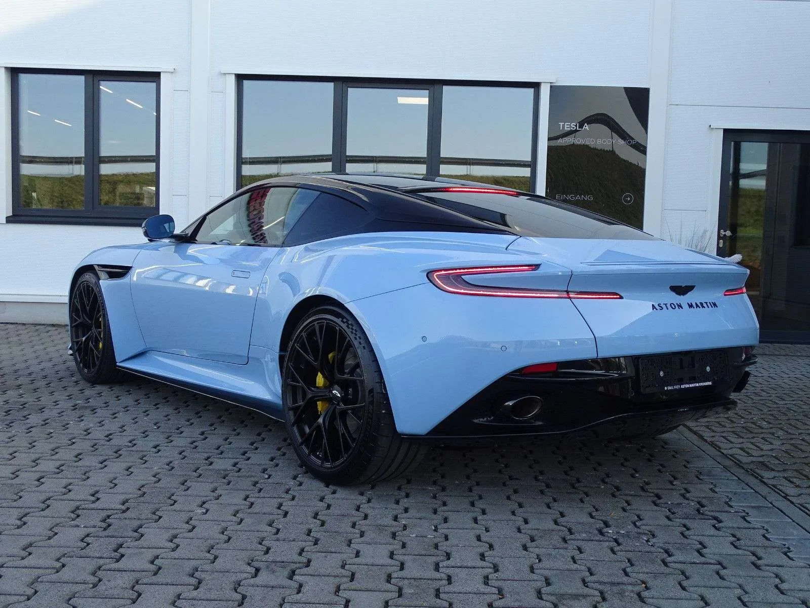 Aston Martin Db12 2024 photo 4