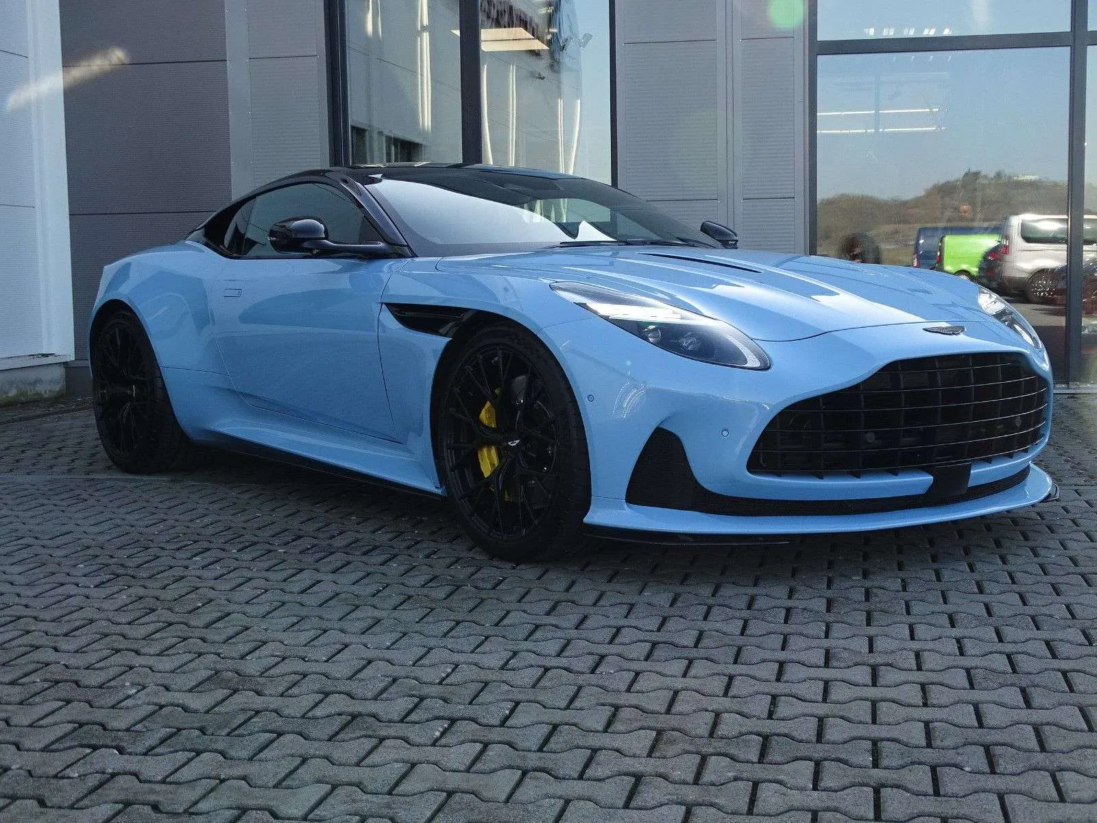 Aston Martin Db12 2024 photo 3
