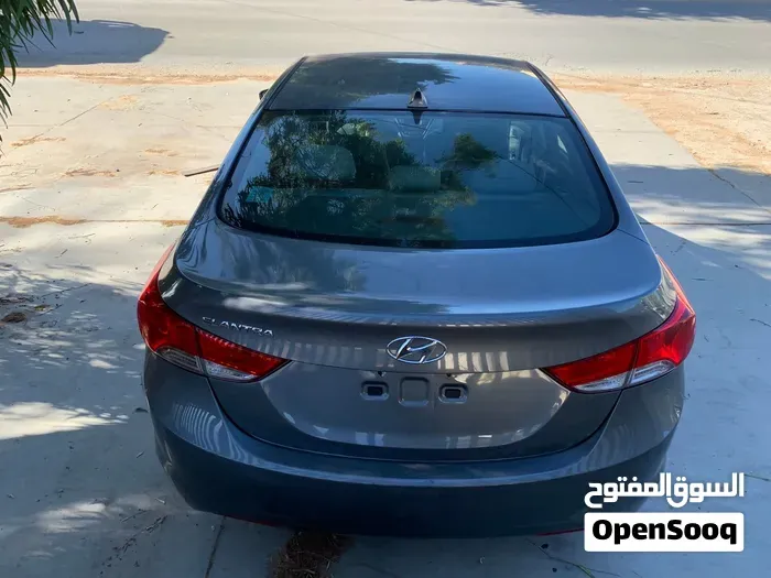 Hyundai Elantra 2013 photo 3