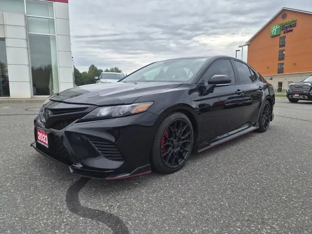 Toyota Camry 2023 photo 2