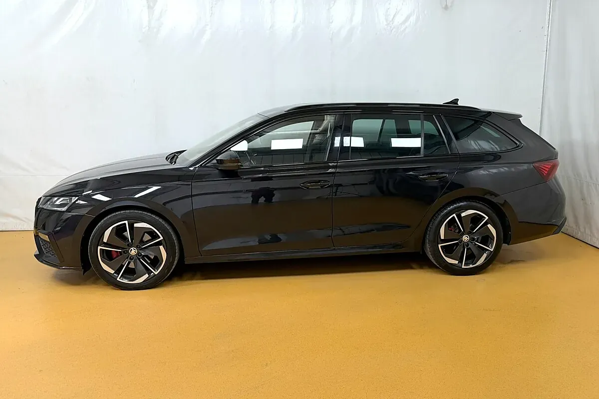 Skoda Octavia 2023 photo 3