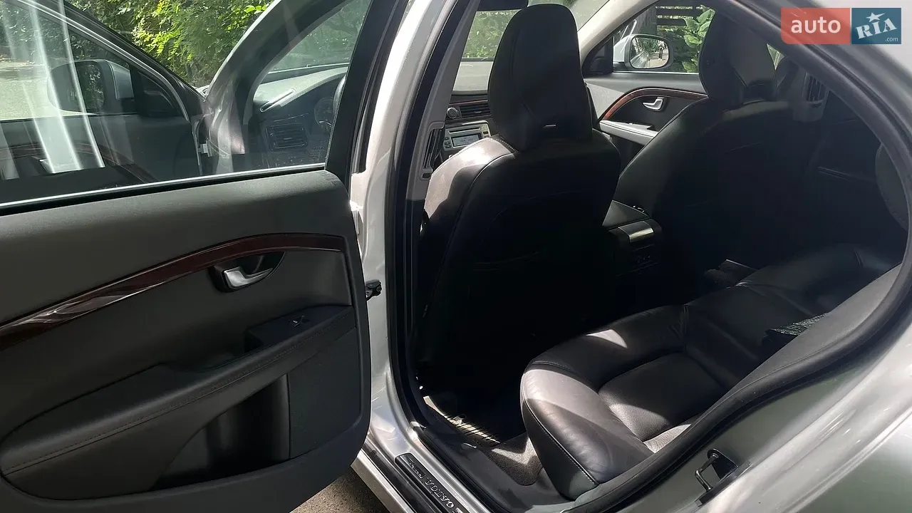 Volvo S80 2011 photo 4