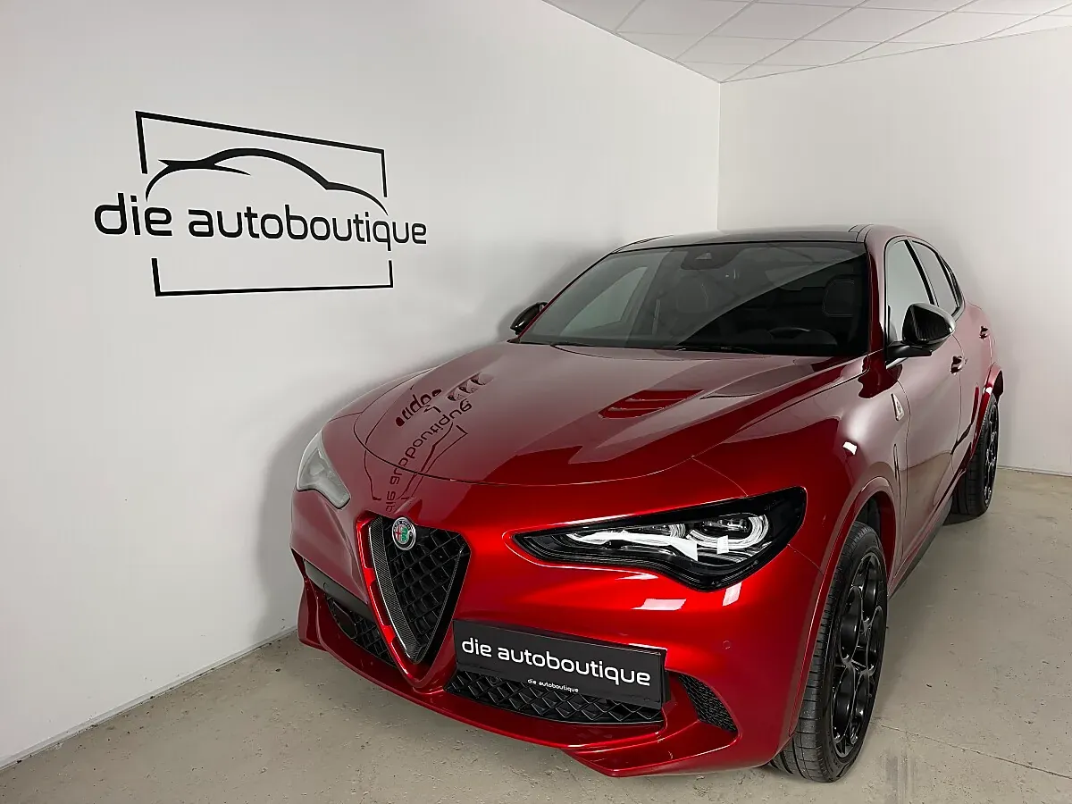 Alfa Romeo Stelvio 2023 photo 3