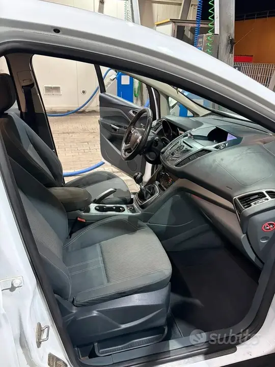 Ford C-Max 2014 photo 4