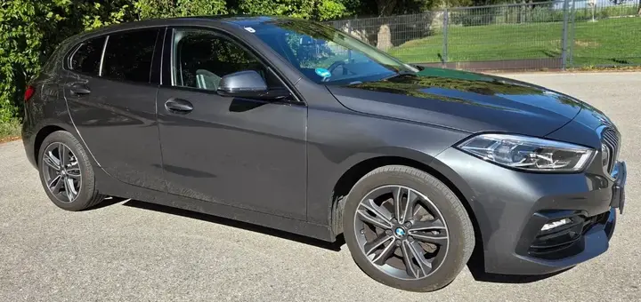 BMW 1 Series 2020 photo 2