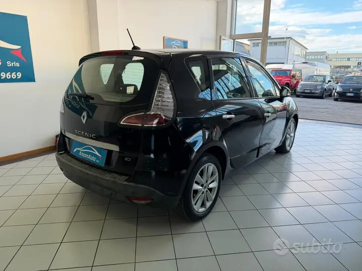 Renault Scenic 2010 photo 4