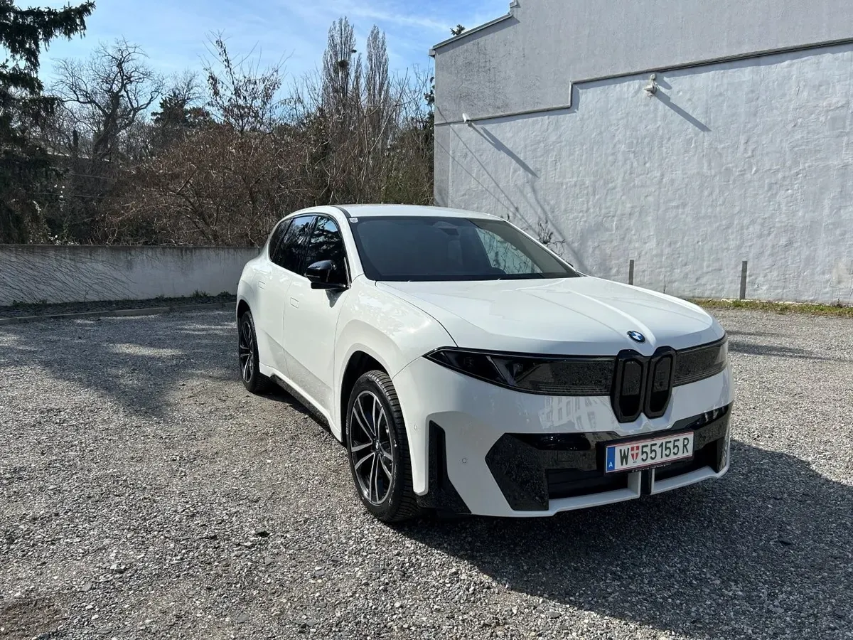 BMW Ix3 2026 photo 3