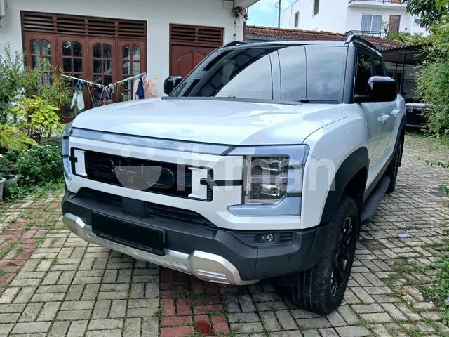 BYD Shark 6