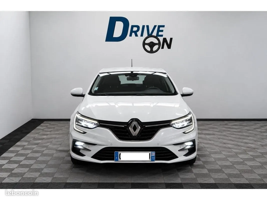 Renault Megane 2021 photo 2