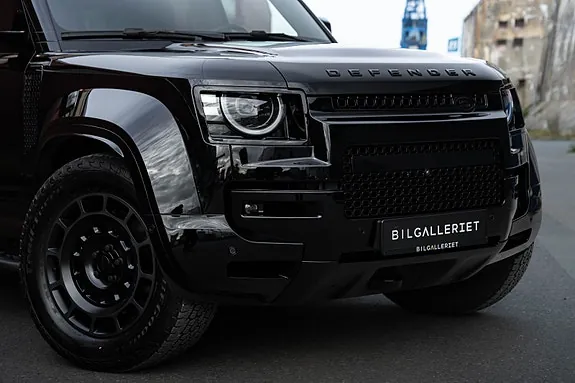 Land Rover Defender 110 2026 photo 4