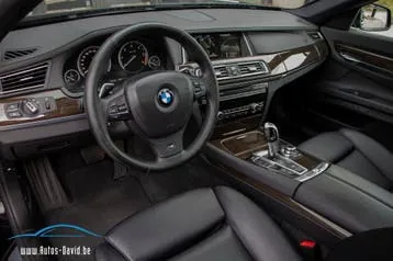 BMW 7 Series 2015 photo 3
