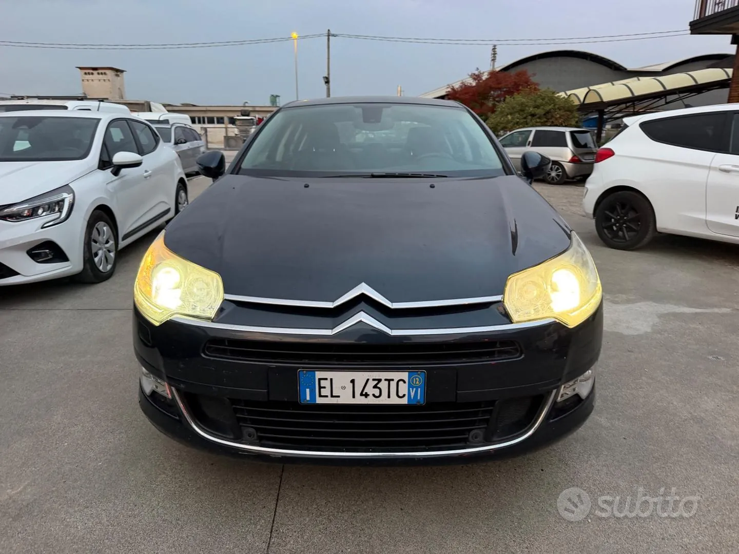 Citroen C5 2012 photo 2
