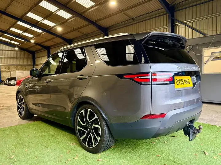 Land Rover Discovery 2018 photo 3