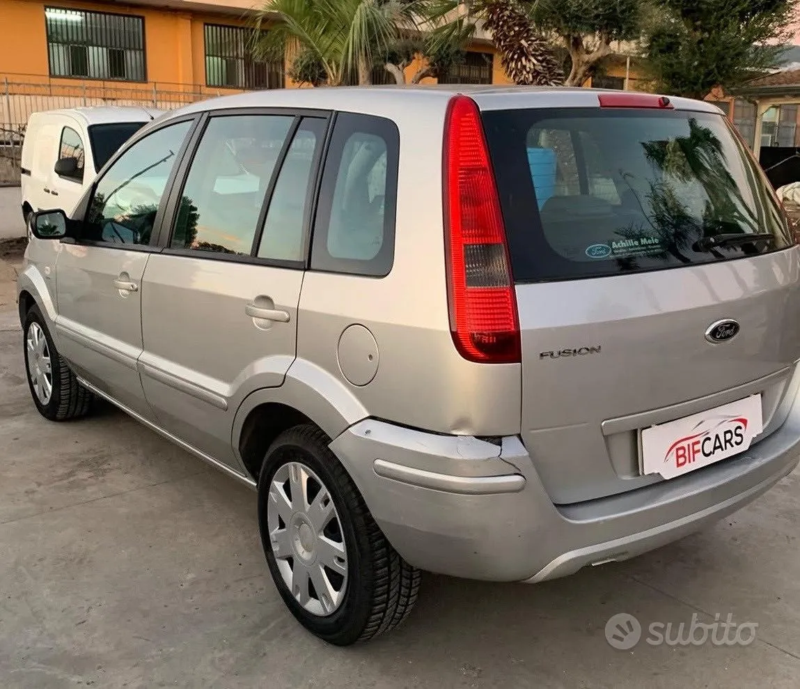 Ford Fusion 2005 photo 5