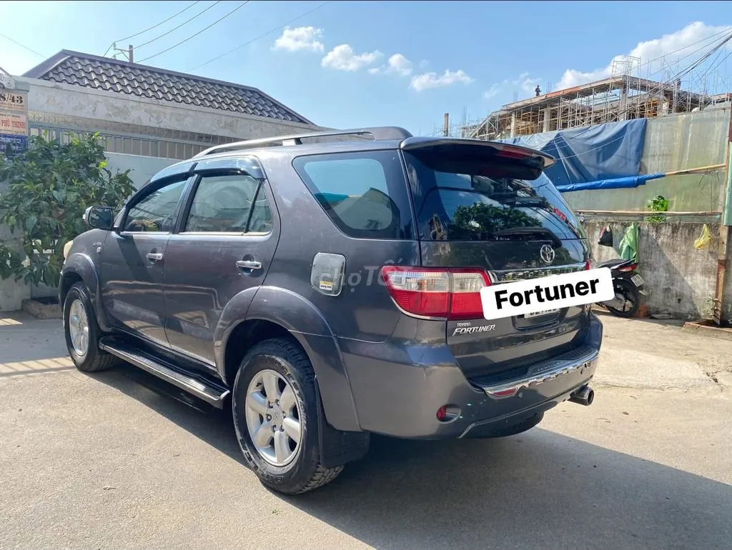 Toyota Fortuner 2009 photo 3