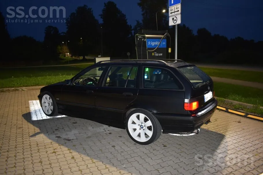 BMW 318 1998 photo 4