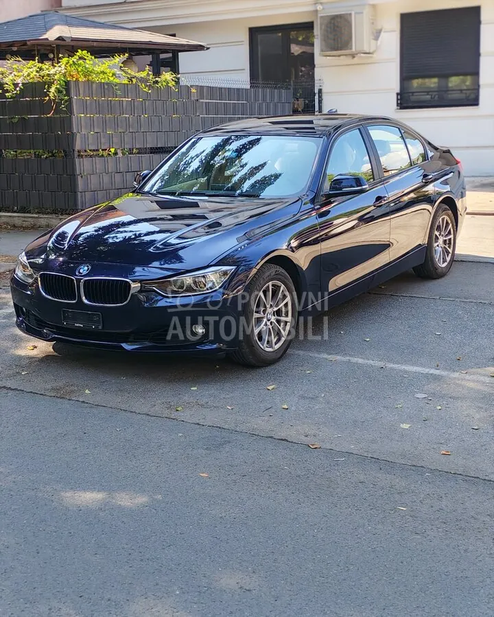BMW 320 2013 photo 2