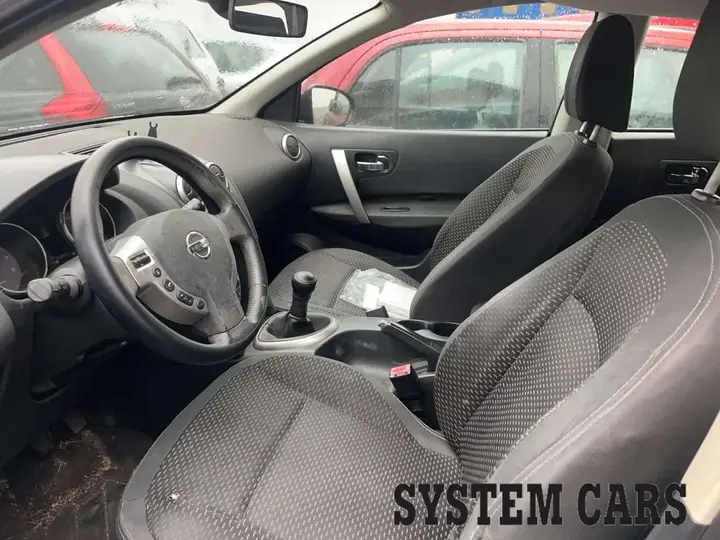 Nissan Qashqai 2009 photo 5