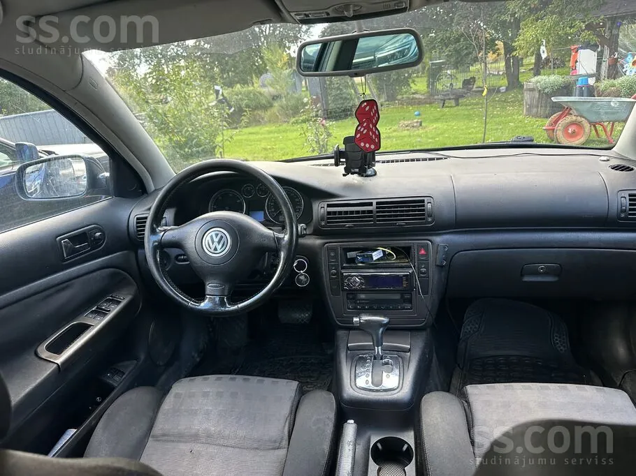 Volkswagen Passat 2003 photo 4