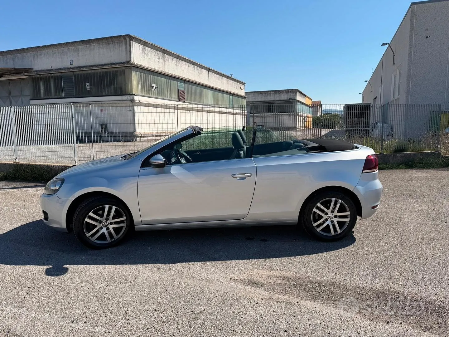 Volkswagen Golf Cabriolet 2012 photo 4