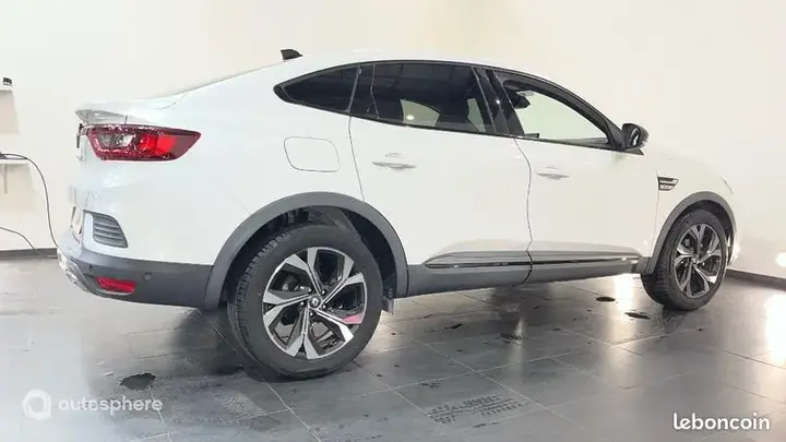 Renault Arkana 2023 photo 4