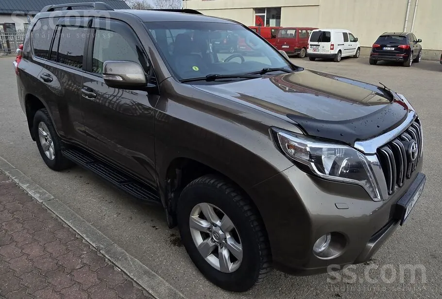 Toyota Land Cruiser 2014 photo 3