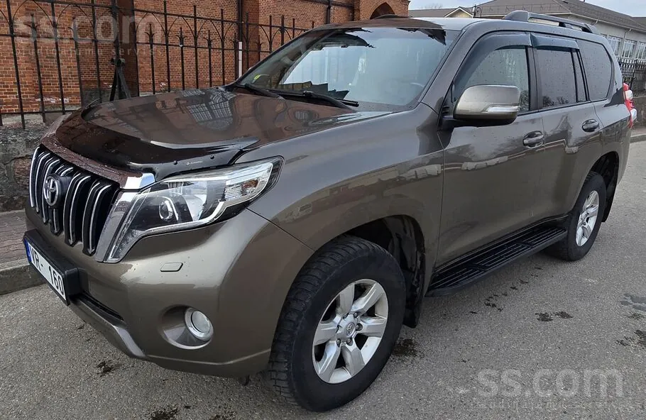 Toyota Land Cruiser 2014 photo 4