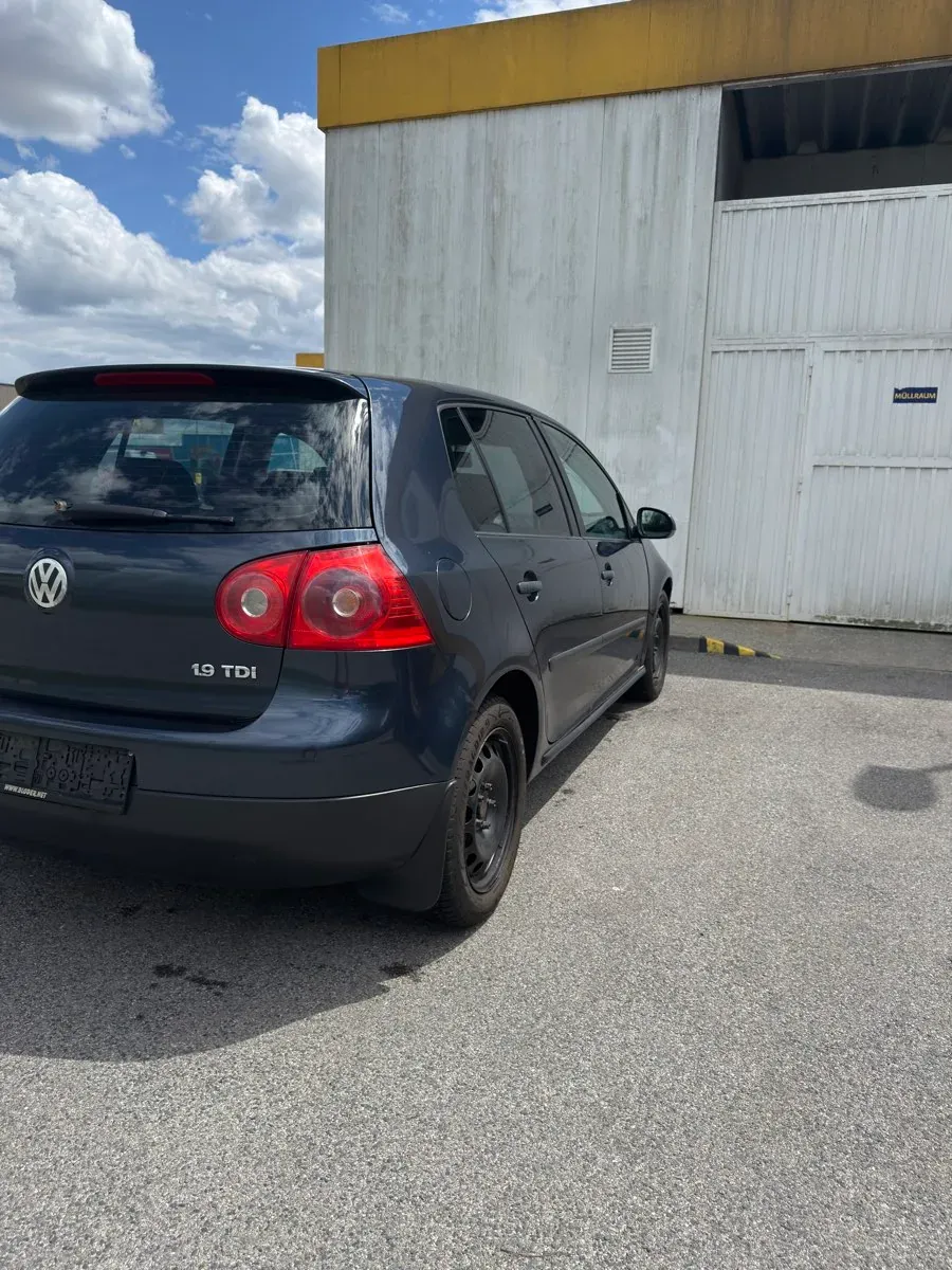 Volkswagen Golf 2004 photo 3