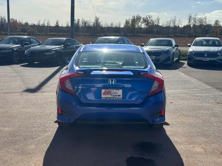 Honda Civic 2016 photo 5