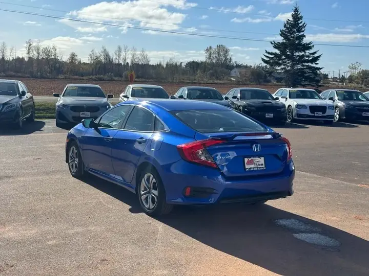 Honda Civic 2016 photo 4