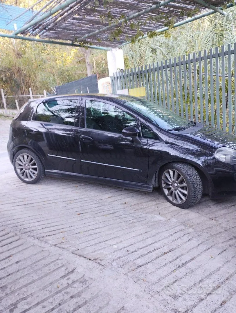 Fiat Punto 2011 photo 5
