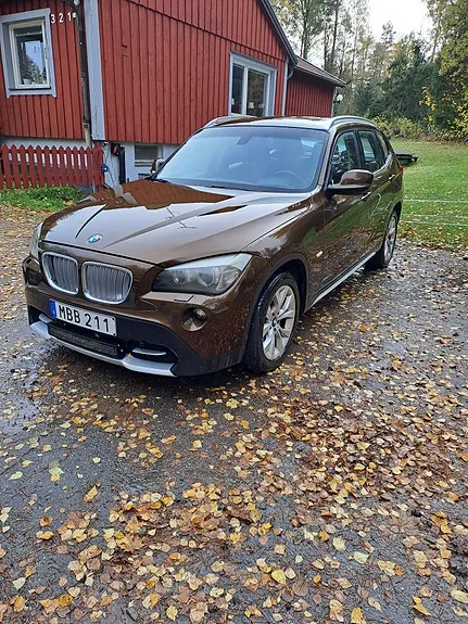 BMW X1 2012 photo 2