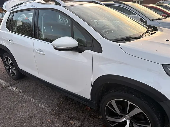 Peugeot 2008 2017 photo 2