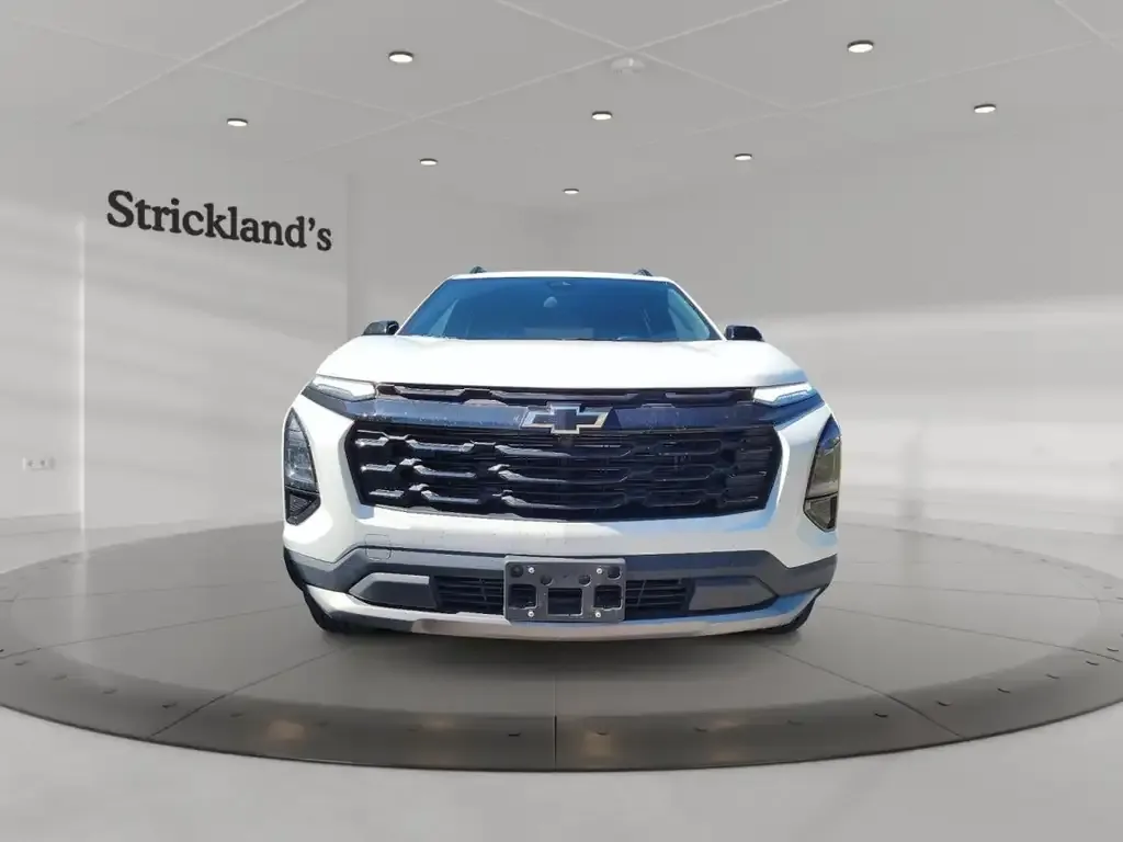 Chevrolet Equinox 2026 photo 2