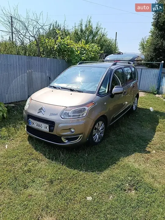 Citroen C3 Picasso 2010 photo 2