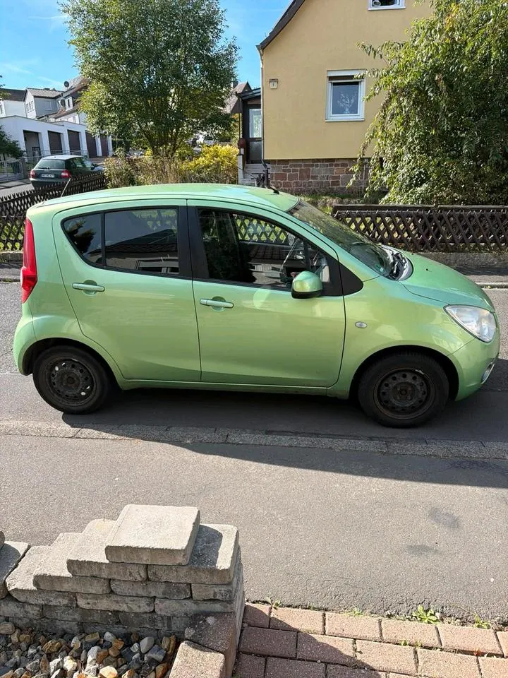 Opel Agila