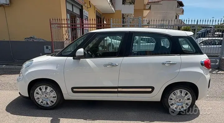 Fiat 500L 2016 photo 3