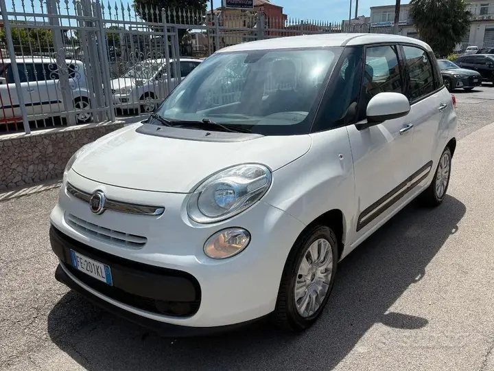 Fiat 500L 2016 photo 2