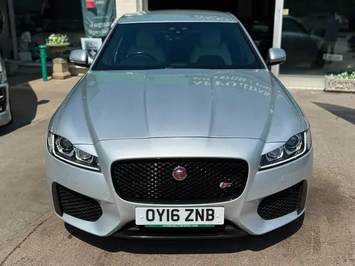 Jaguar Xf 2016 photo 5