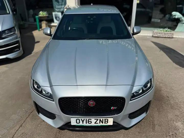 Jaguar Xf 2016 photo 4