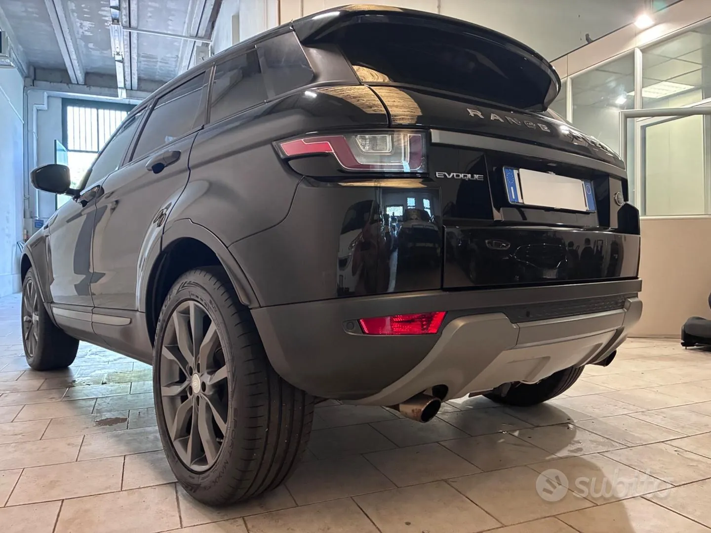 Land Rover Range Rover Evoque 2016 photo 3