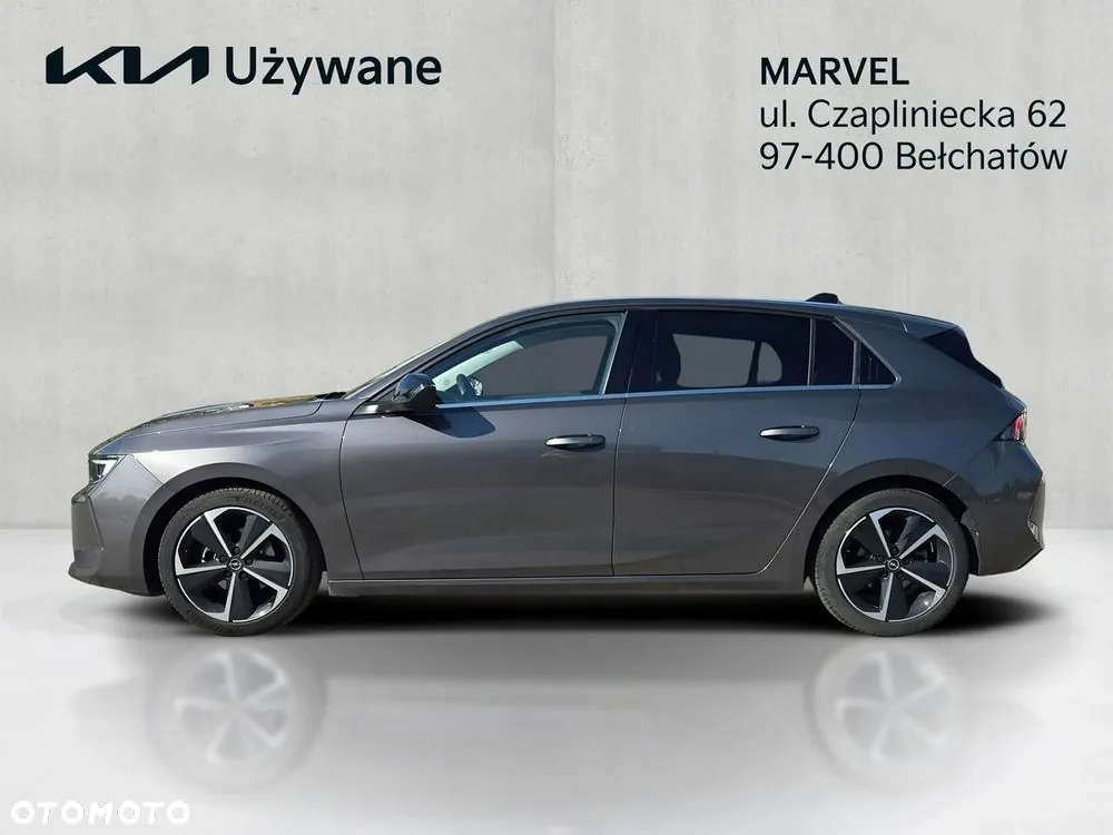 Opel Astra 2023 photo 2
