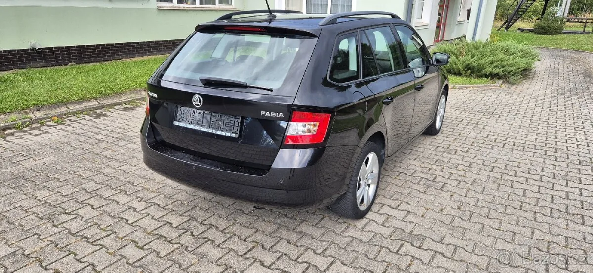 Skoda Fabia 2018 photo 2