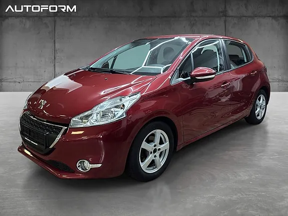 Peugeot 208 2012 photo 2