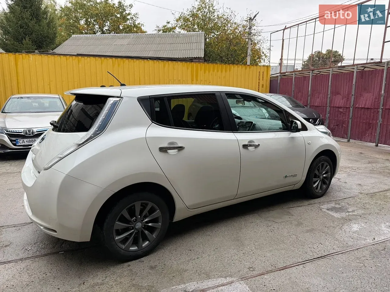 Nissan Leaf
