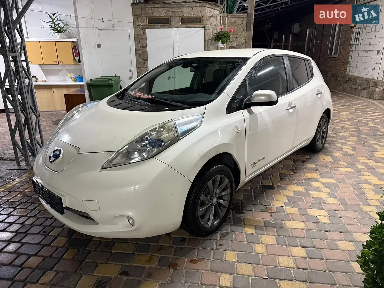 Nissan Leaf 2015 photo 2