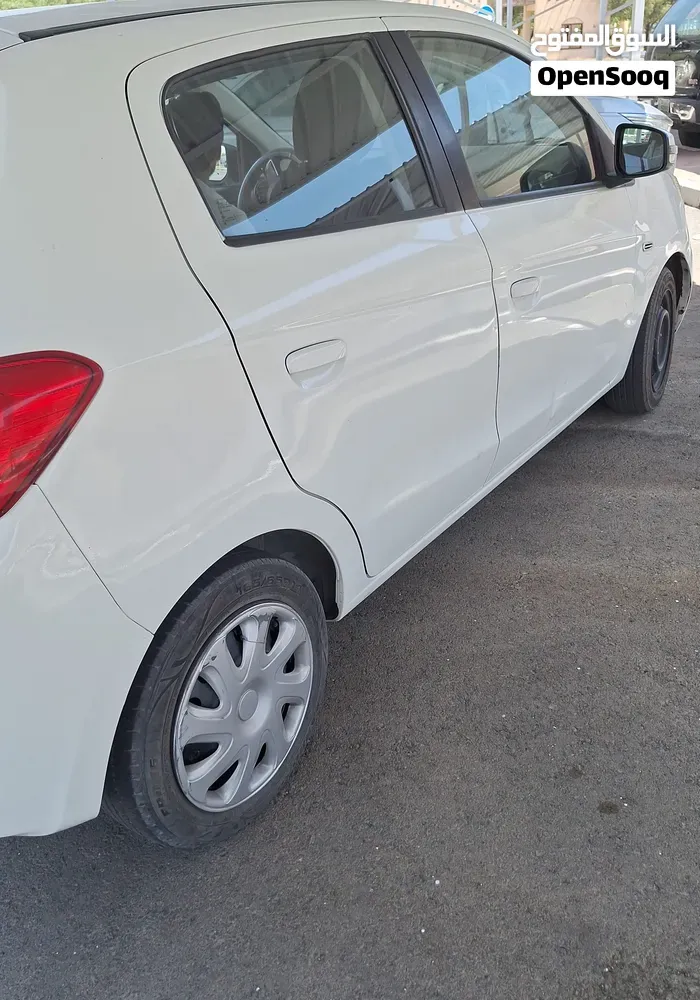 Mitsubishi Mirage 2020 photo 2